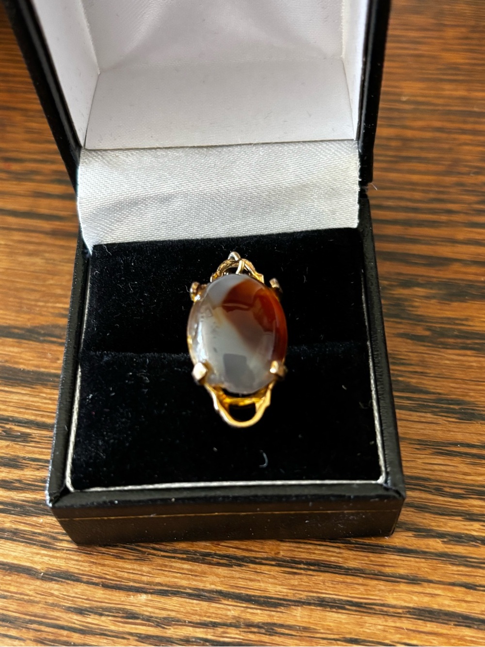 Vintage Estate 14K Gold Carnelian Agate Pendant